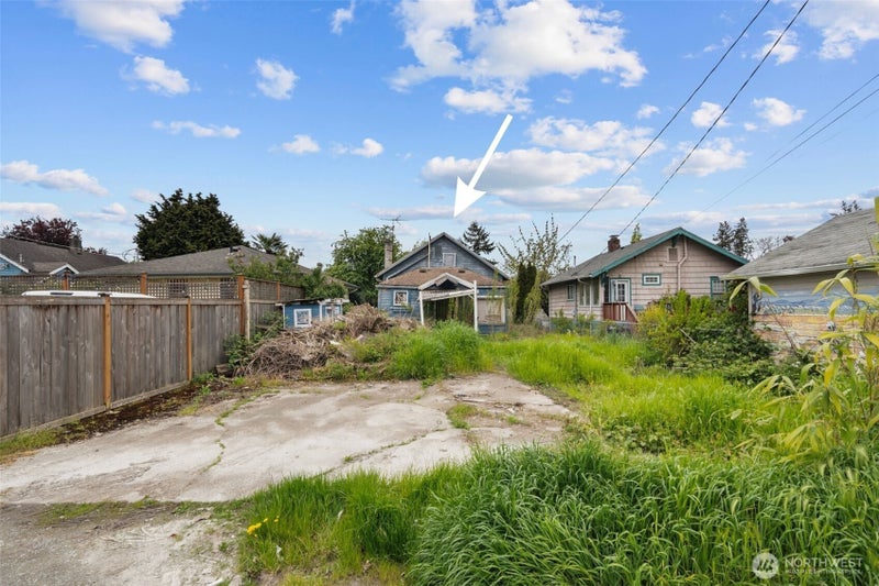 4724 25th Ave SW