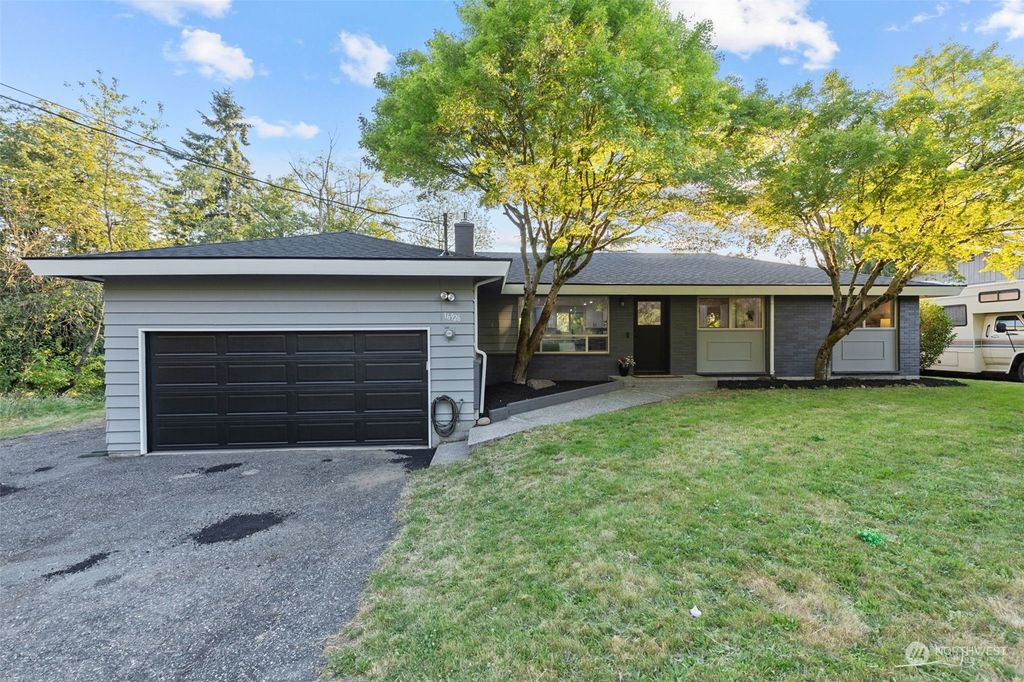 Photo of 16926 17th Avenue W, Lynnwood, WA 98037 (MLS # 2262894)