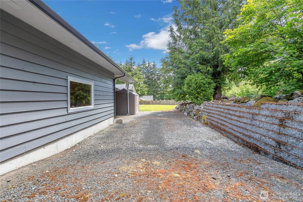 Photo of 6006 48th Avenue E, Tacoma, WA 98443 (MLS # 2532723)