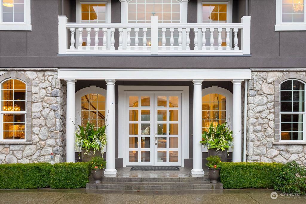 Photo of 36211 SE Saint Andrews Lane, Snoqualmie, WA 98065 (MLS # 2035010)