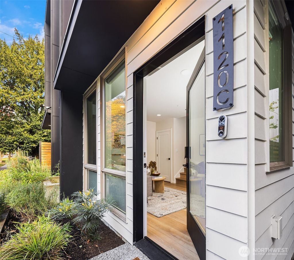 Photo of 1120 16th Avenue #C, Seattle, WA 98122 (MLS # 2448509)