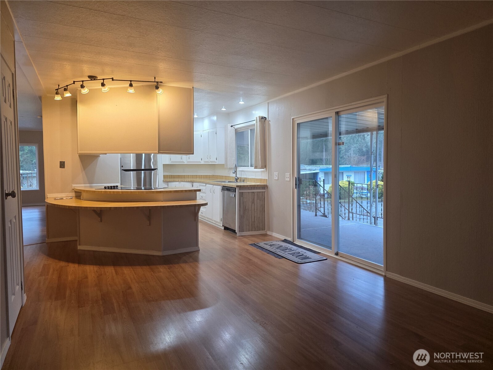 11407 126th Street E 222