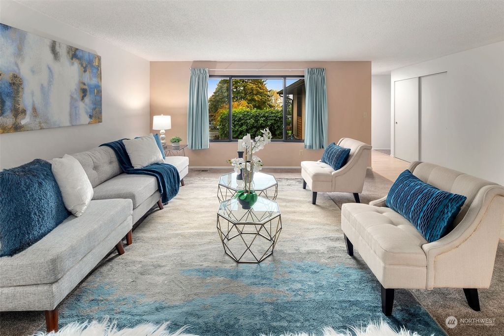 Photo of 2020 Jones Circle SE, Renton, WA 98055 (MLS # 2177553)