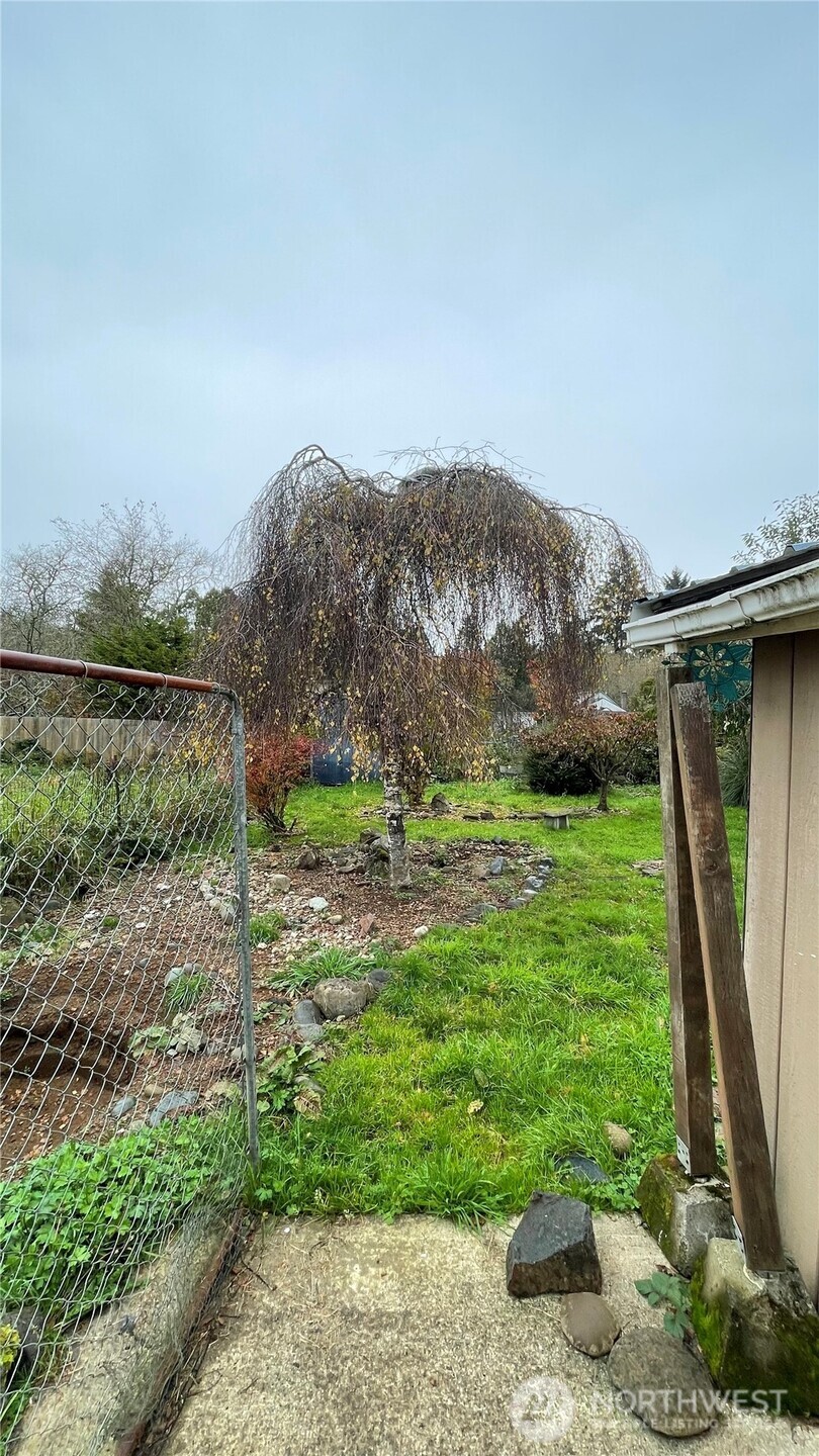 506 W Huntley Street