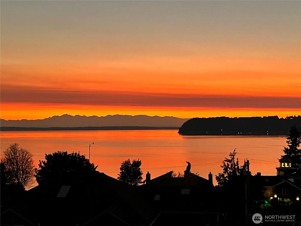 Photo of 10326 66th Place W, Mukilteo, WA 98275 (MLS # 2373436)