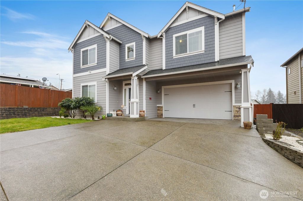 Photo of 13019 SE 309th Place, Auburn, WA 98092 (MLS # 2336210)