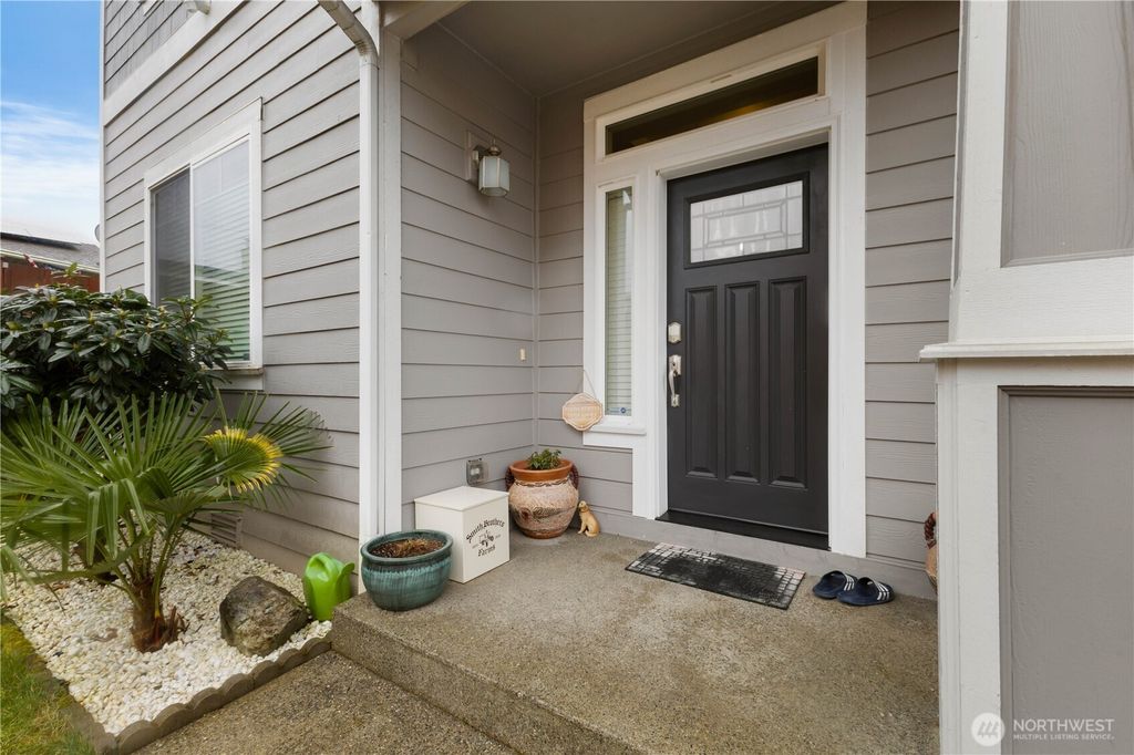 Photo of 13019 SE 309th Place, Auburn, WA 98092 (MLS # 2336210)