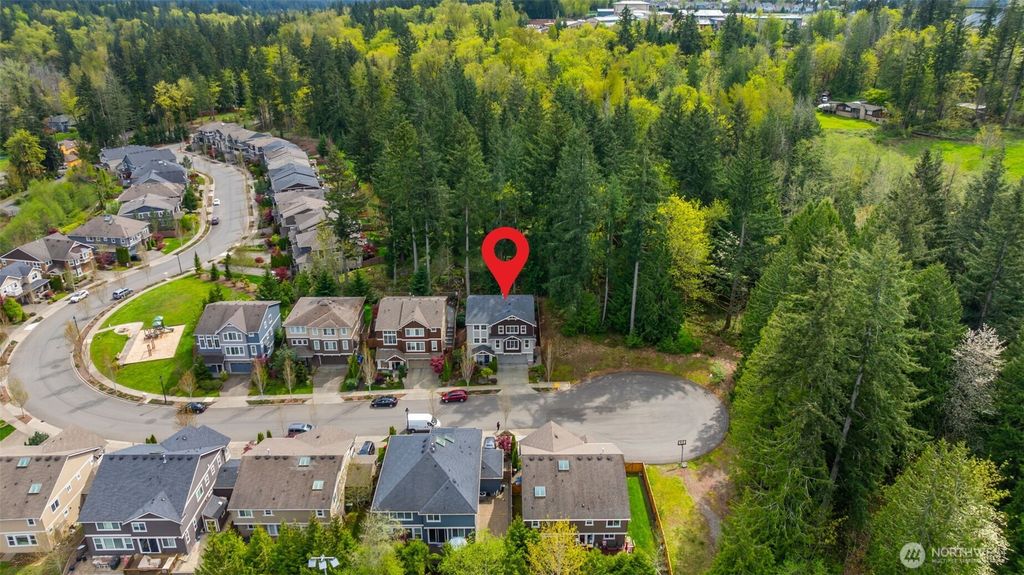 Photo of 23331 SE 4th Place, Sammamish, WA 98074 (MLS # 2514788)