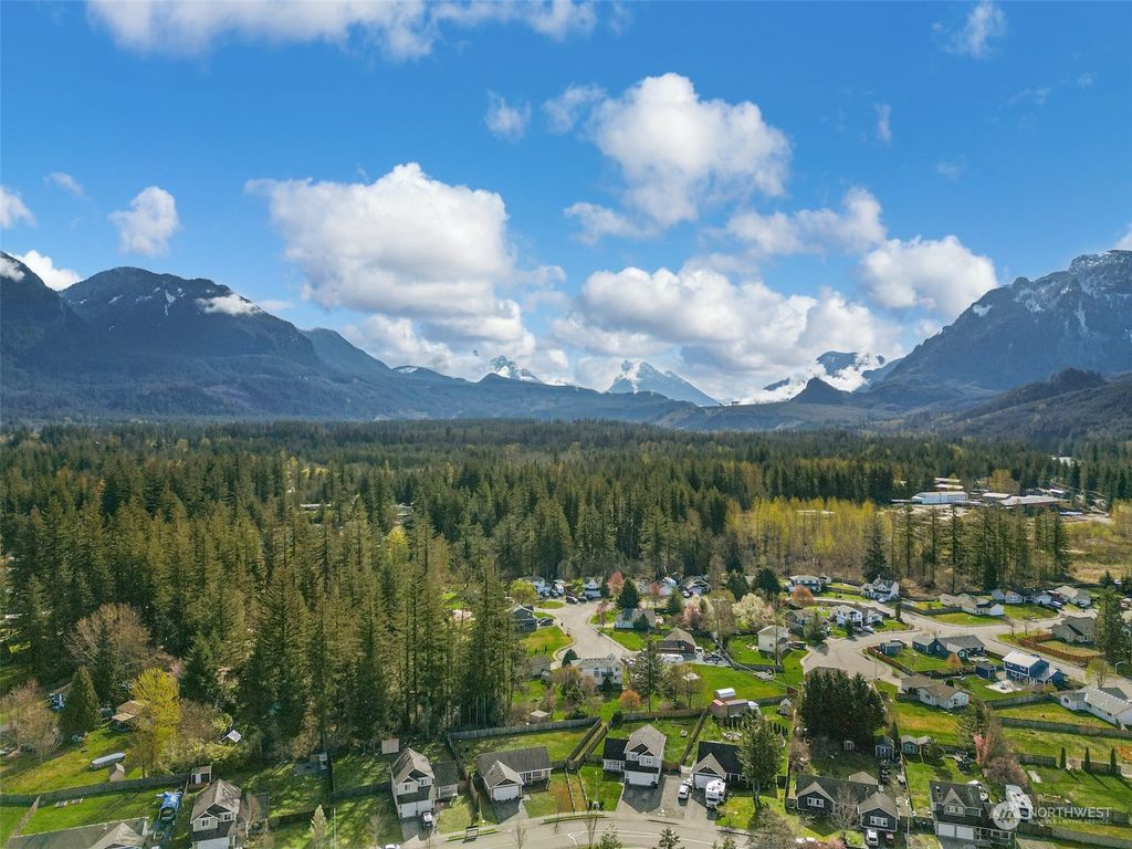 Photo of 210 17th Street, Gold Bar, WA 98251 (MLS # 2052761)