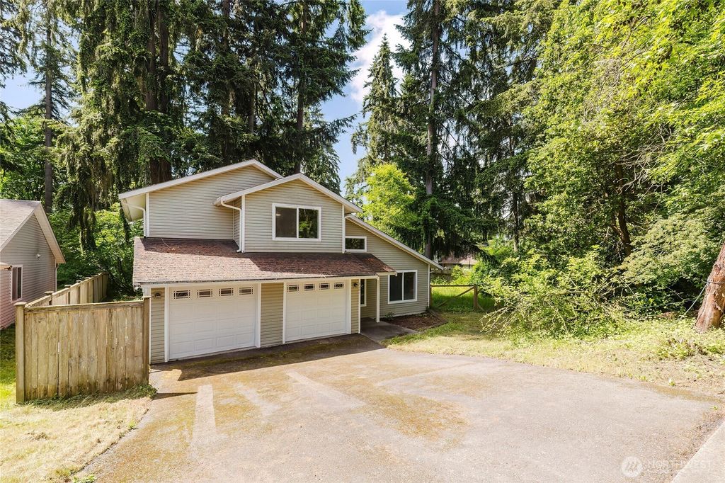 Photo of 7201 9th Court SE, Lacey, WA 98503 (MLS # 2525438)
