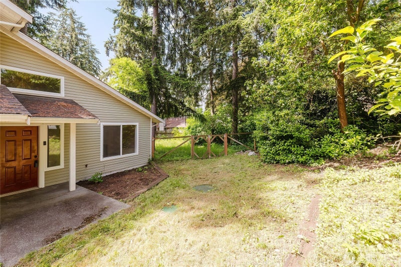 7201 9th Court SE