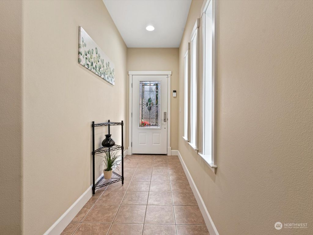 Photo of 23517 88th Place W, Edmonds, WA 98026 (MLS # 2011145)
