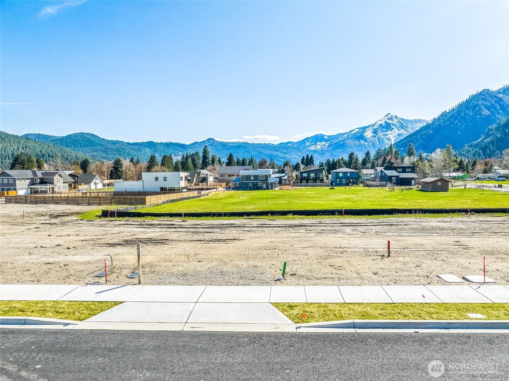 Photo of 127 Alpenglow Drive, Leavenworth, WA 98826 (MLS # 2495081)