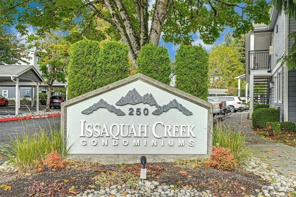 Photo of 250 NW Dogwood Street #B103, Issaquah, WA 98027 (MLS # 2300300)