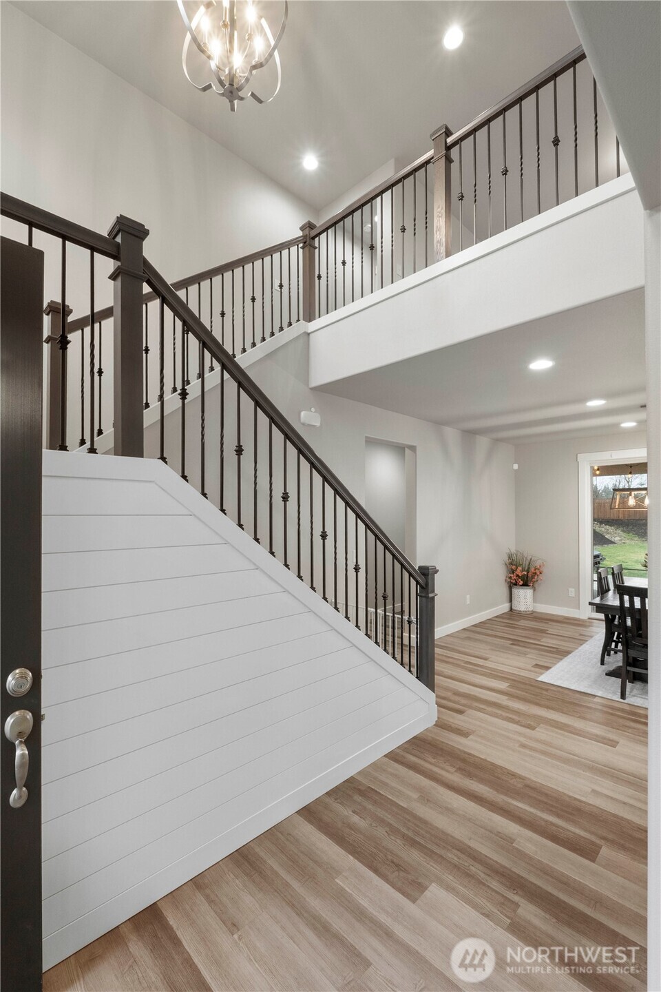 13710 190th Avenue E