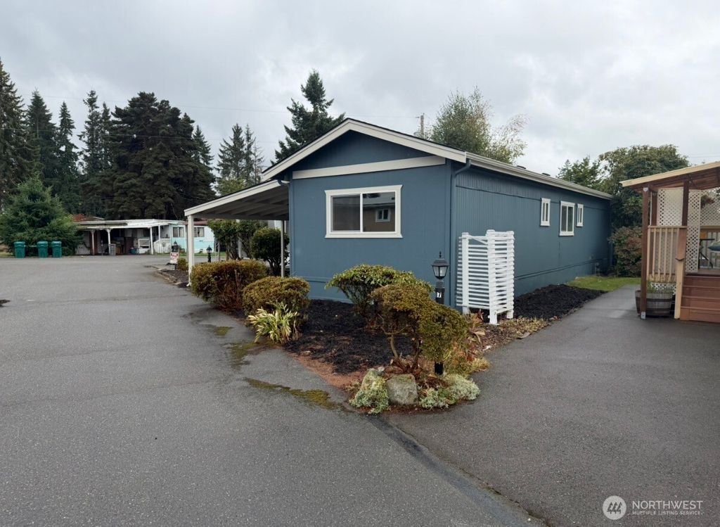 Photo of 18501 52nd Avenue W #88, Lynnwood, WA 98037 (MLS # 2444177)