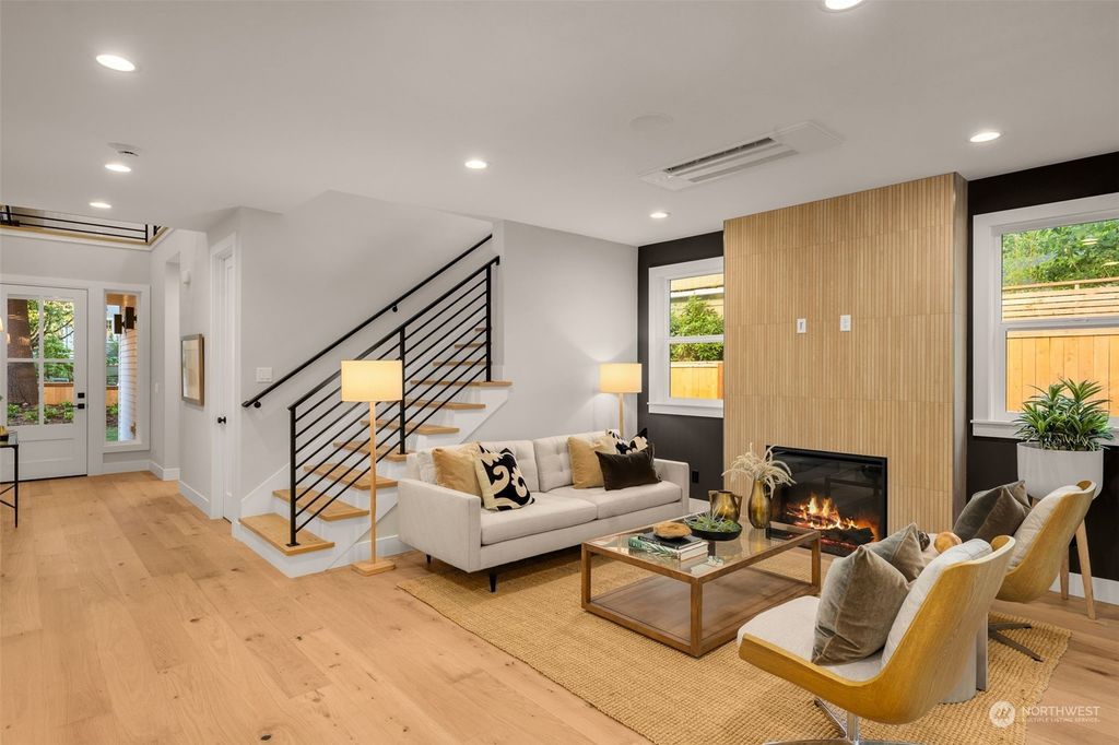 Photo of 520 NE 92nd Street, Seattle, WA 98115 (MLS # 2168748)