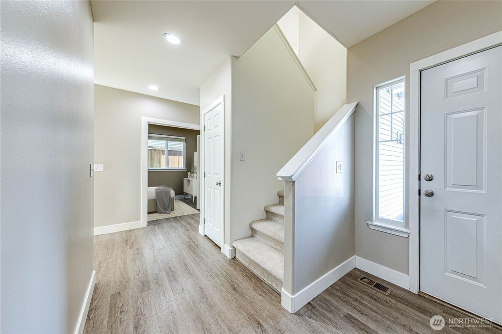 Photo of 2712 153rd Street SW, Lynnwood, WA 98087 (MLS # 2479147)