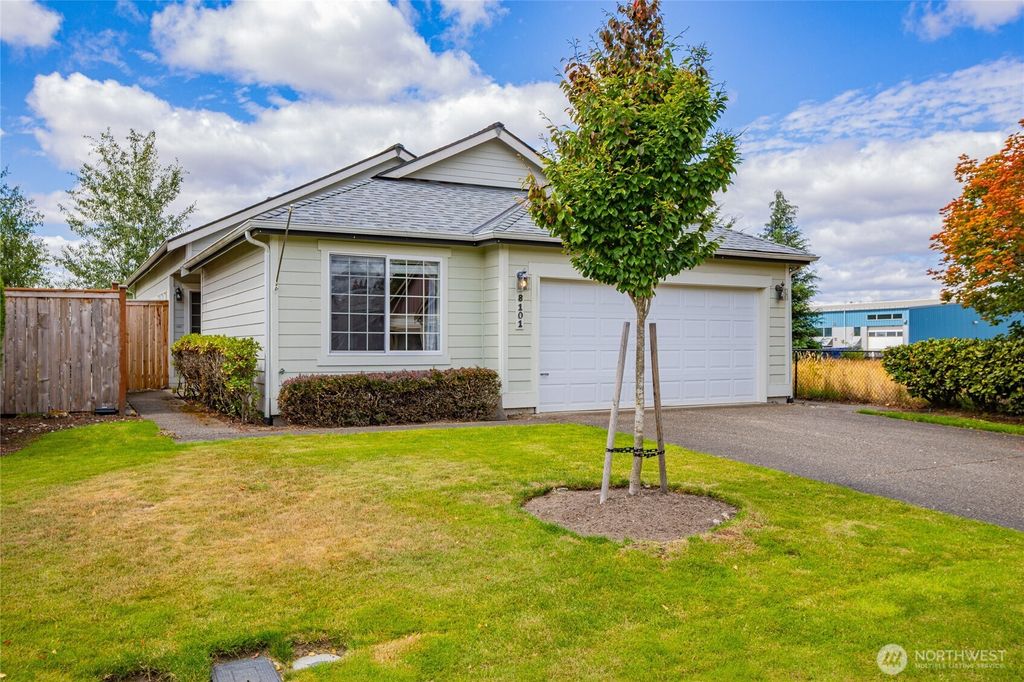 Photo of 8101 Westcott Lane SE, Tumwater, WA 98501 (MLS # 2556899)