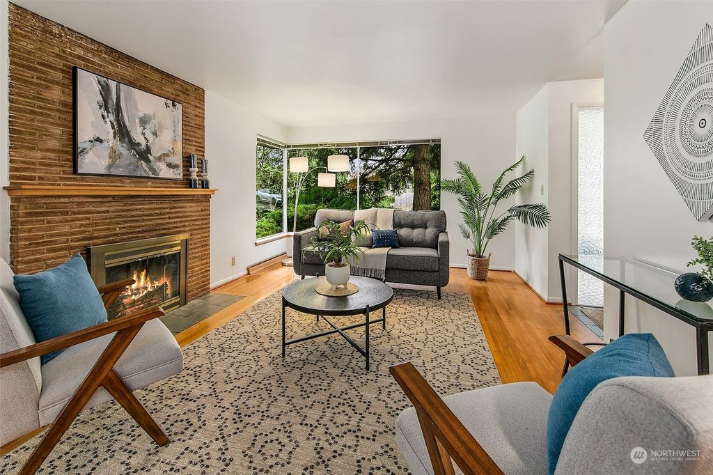 Photo of 12548 Densmore Avenue N, Seattle, WA 98133 (MLS # 2133349)