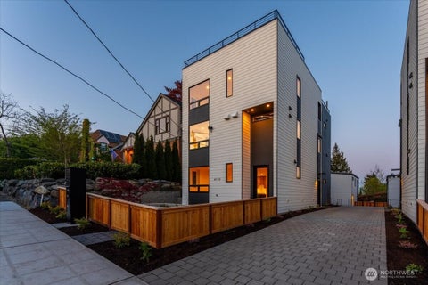 Photo of 4122 Burke Avenue N, Seattle, WA 98103 (MLS # 2548390)