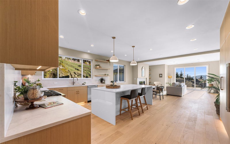 3324 Stonecrop Way
