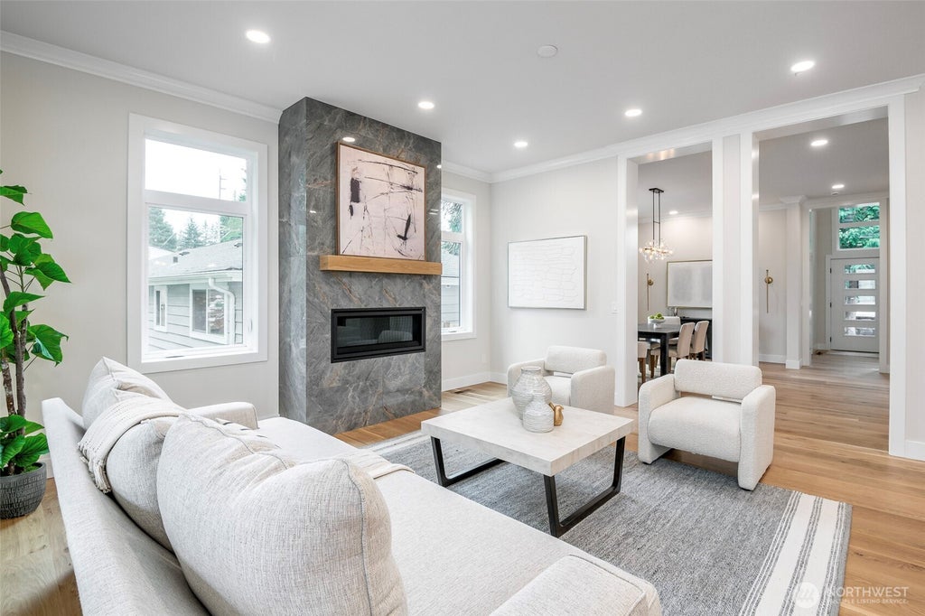 Photo of 12648 NE 80th Street, Kirkland, WA 98033 (MLS # 2590501)