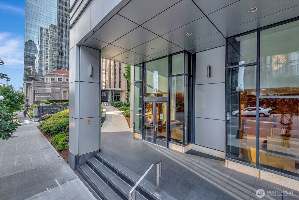 Photo of 909 5th Ave Ave #502, Seattle, WA 98104 (MLS # 2525640)