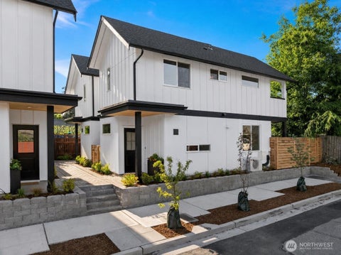 Photo of 9010 5th Avenue S, Seattle, WA 98108 (MLS # 2560225)
