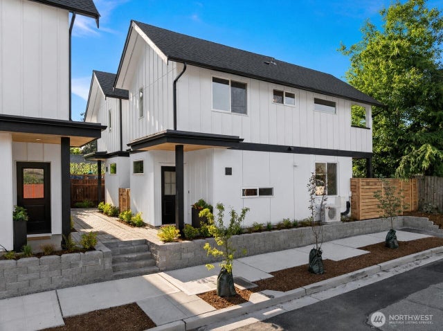 9010 5th Avenue S, Seattle