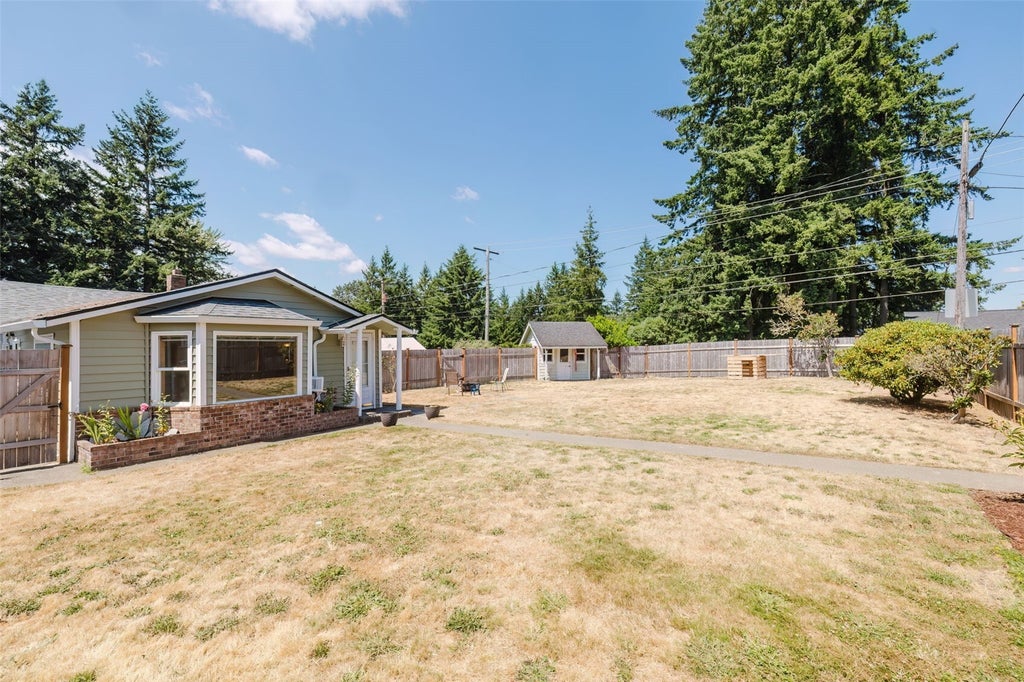 Photo of 143 Dora AVE, Bremerton, WA 98312 (MLS # 2595667)