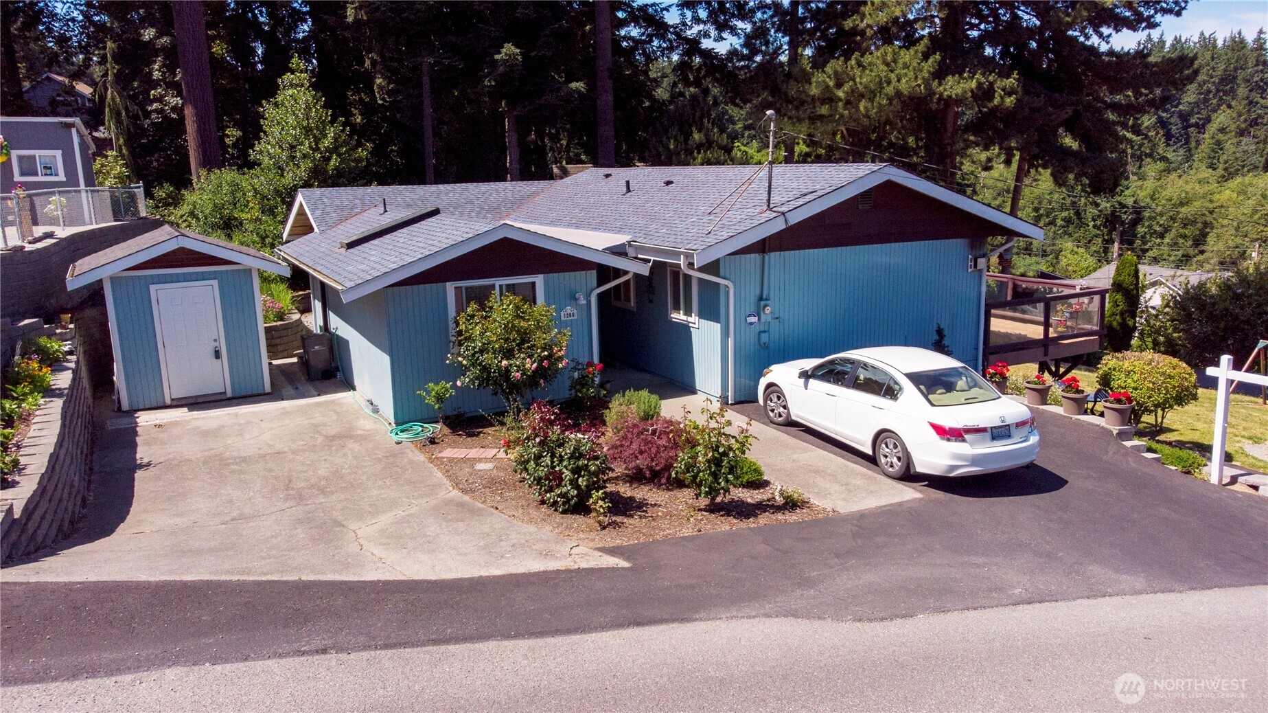 1260 Holloway Lane