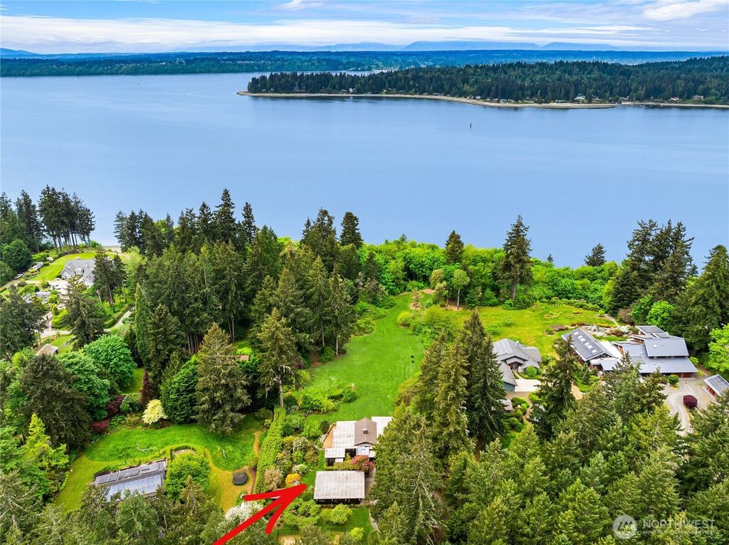 Photo of 14517 Henderson Road NE, Bainbridge Island, WA 98110 (MLS # 2523264)
