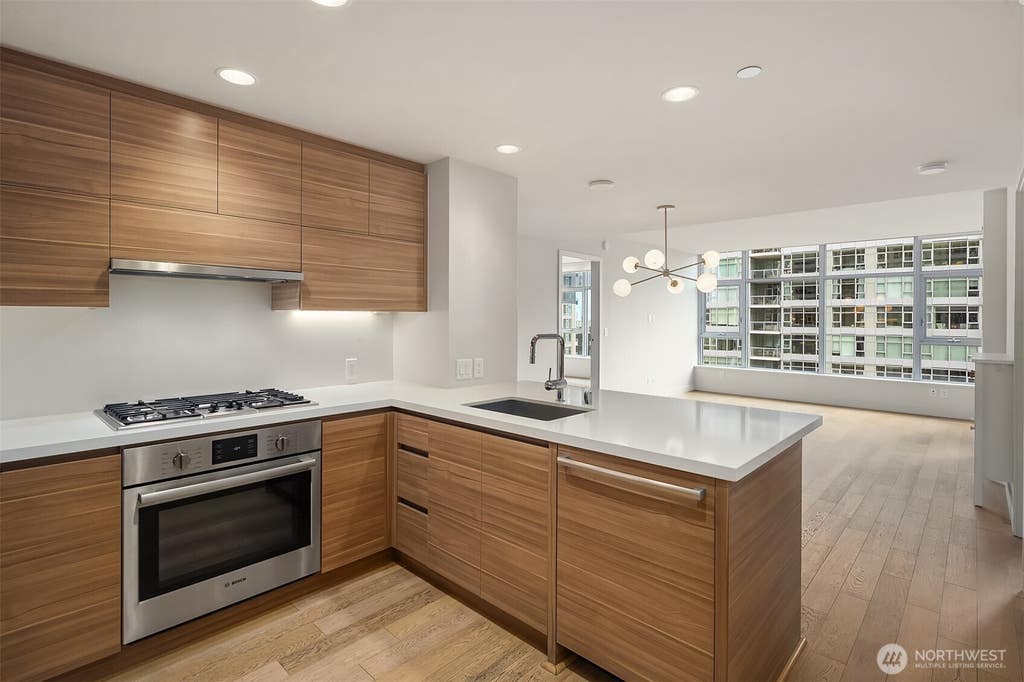 Photo of 583 Battery St ST #2208N, Seattle, WA 98121 (MLS # 2572801)