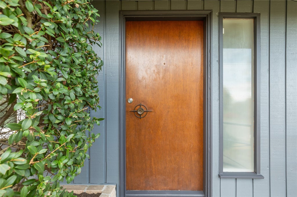 Photo of 10311 61st Avenue S, Seattle, WA 98178 (MLS # 2598824)