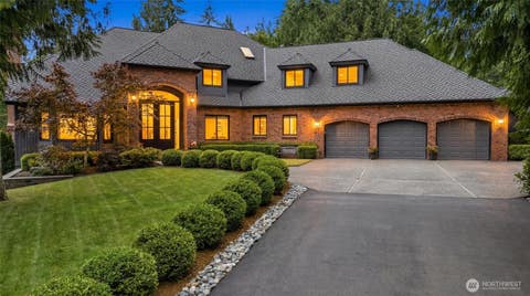 Photo of 1017 221st Avenue SE, Sammamish, WA 98075 (MLS # 2549607)