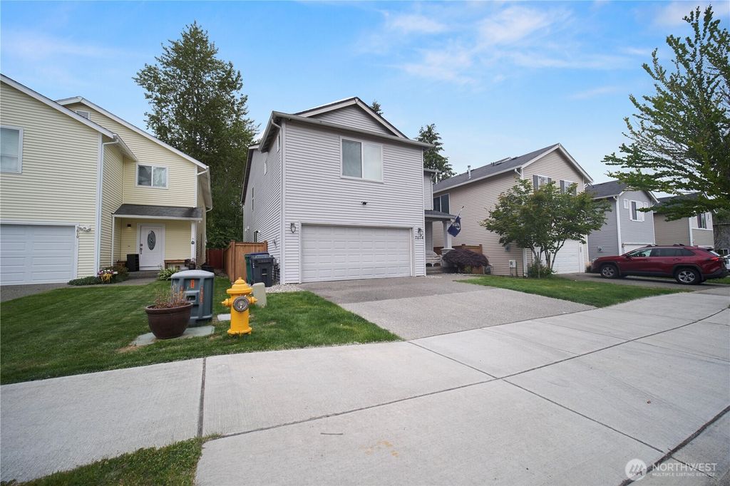 Photo of 7614 87th Avenue NE, Marysville, WA 98270 (MLS # 2387621)