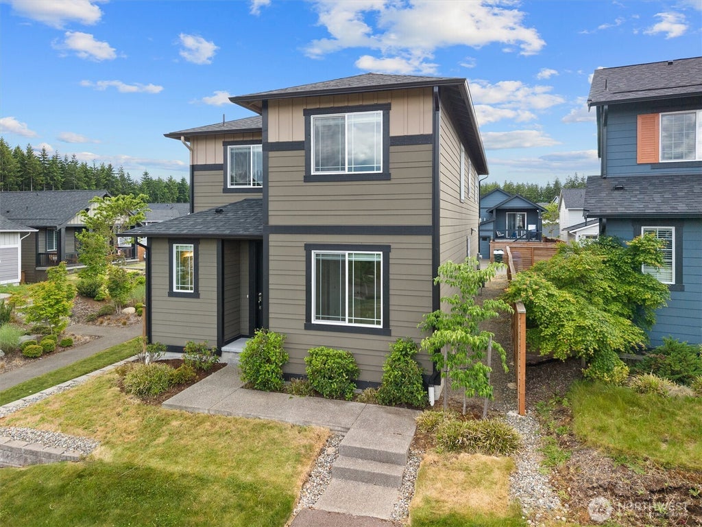 Photo of 18774 E Edmunds Court E, Bonney Lake, WA 98391 (MLS # 2533294)