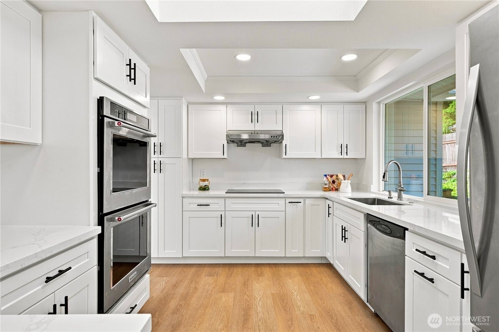 Photo of 17219 NE 16th Place, Bellevue, WA 98008 (MLS # 2583104)