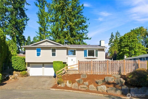 Photo of 17219 NE 16th Place, Bellevue, WA 98008 (MLS # 2583104)