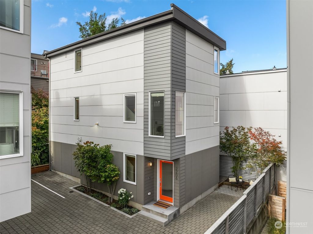 Photo of 2206 W Emerson Street, Seattle, WA 98199 (MLS # 2309179)