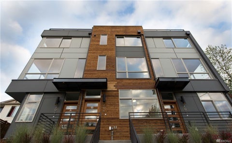Photo of 206 22nd Avenue #B, Seattle, WA 98122 (MLS # 2599128)