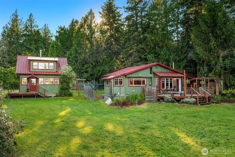 Photo of 170 Baldwin Road, Nordland, WA 98358 (MLS # 2528861)