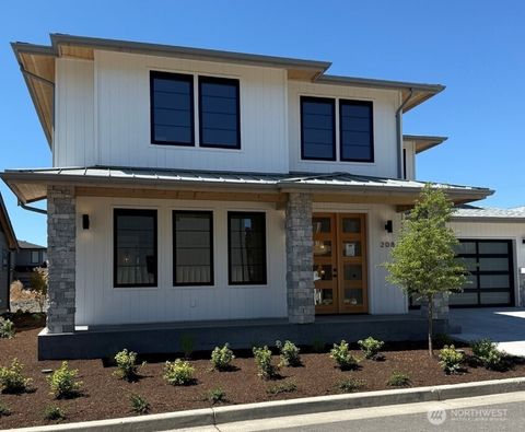 Photo of 208 Riverwalk Drive, Lynden, WA 98264 (MLS # 2265262)