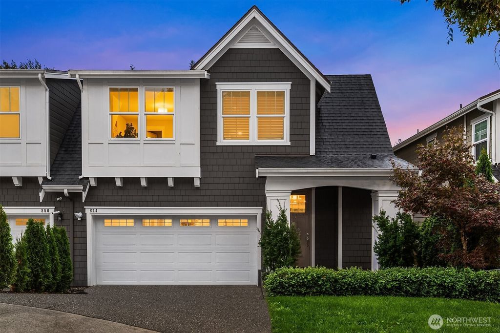 Photo of 844 224th Avenue NE, Sammamish, WA 98074 (MLS # 2440483)