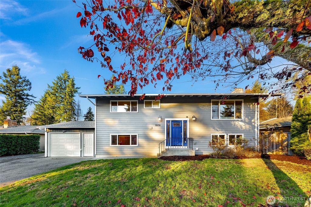 Photo of 8606 NE 138th Street, Kirkland, WA 98034 (MLS # 2458176)