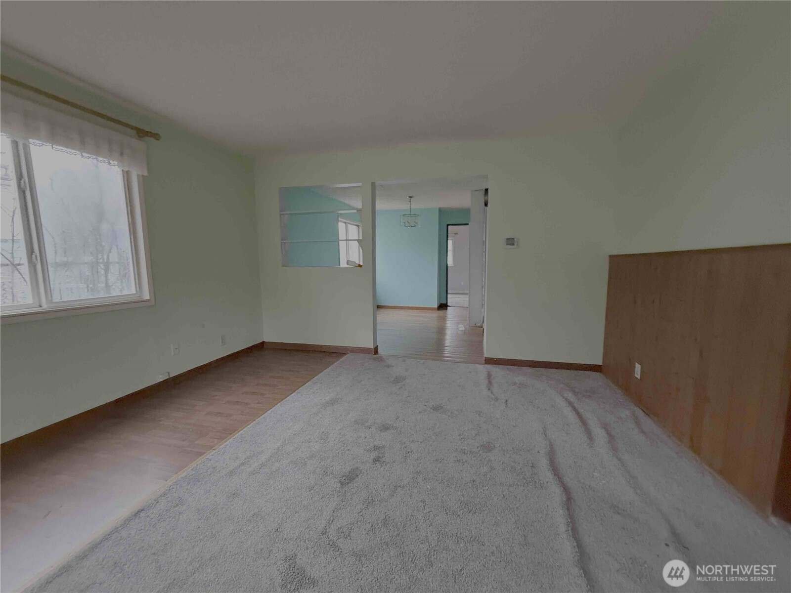 425 Sunnyhill Road W