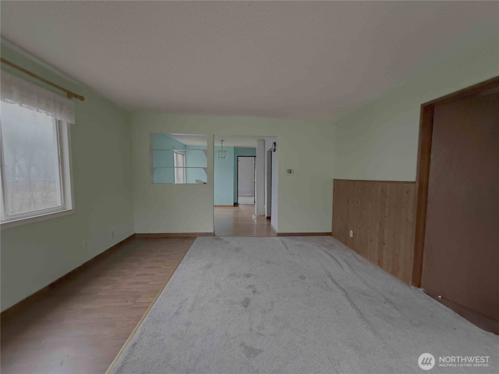 425 Sunnyhill Road W