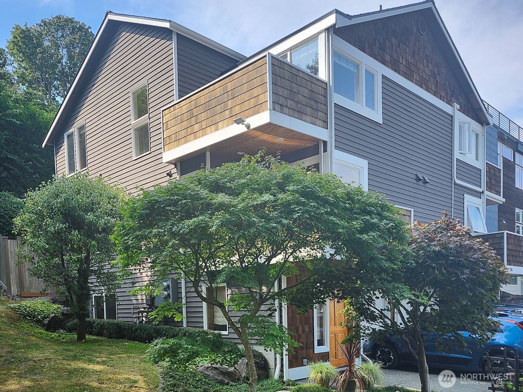 Photo of 2218 W Raye Street, Seattle, WA 98199 (MLS # 2428269)