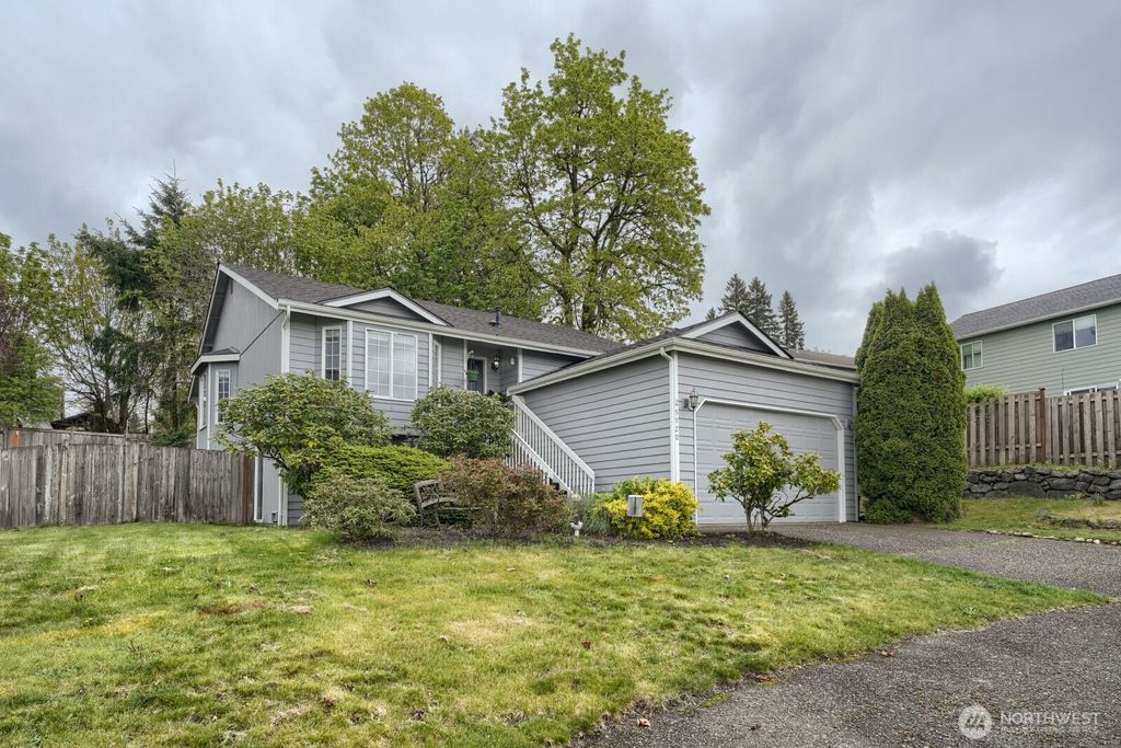Photo of 25920 202nd Avenue SE, Covington, WA 98042 (MLS # 2521383)